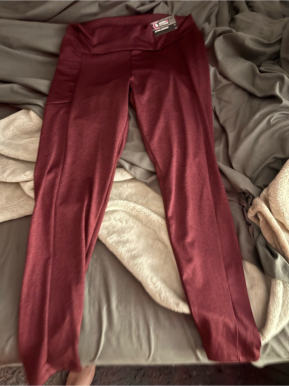 Women’s High-Waist Leggings in Burgundy